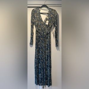 NWT Jessica Simpson Maternity Maxi Dress